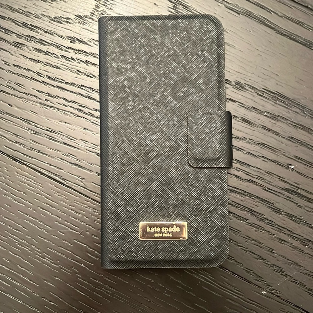 Kate spade phone case with magnetic closure